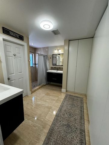 5520 Coach House Circle G, Boca Raton, FL 33486