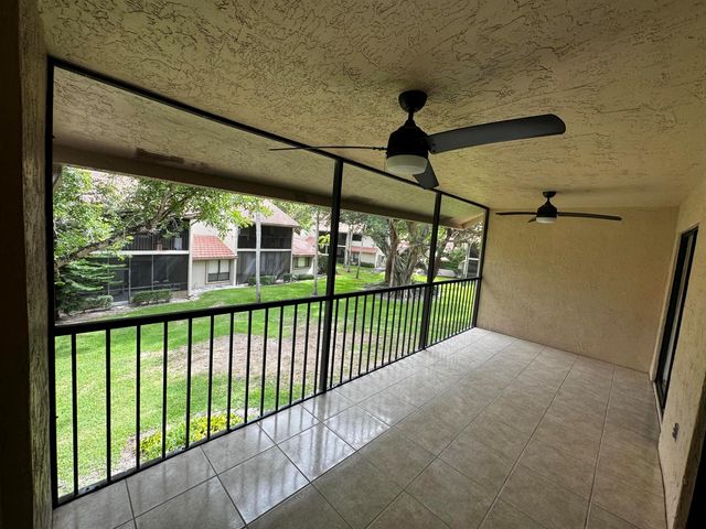 5520 Coach House Circle G, Boca Raton, FL 33486