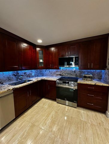 5520 Coach House Circle G, Boca Raton, FL 33486