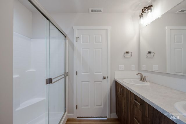 2913 W Taiban Creek Dr, Kuna, ID 83634