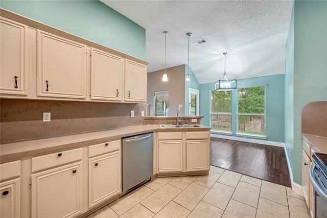 2009 Smokey Mountain Trail, Mesquite, TX 75149
