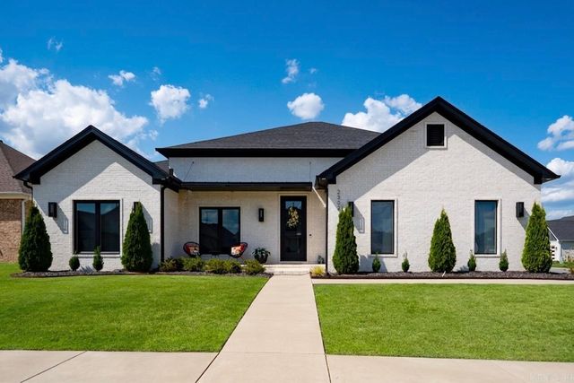 2302 Pleasant Cove, Conway, AR 72034