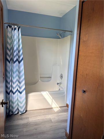 1154 Waterbury Drive, Medina, OH 44256
