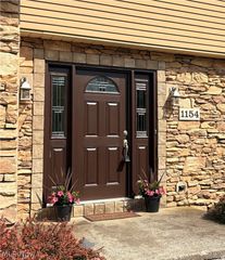1154 Waterbury Drive, Medina, OH 44256
