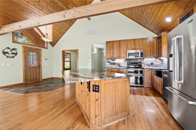20981 Lakeshore Drive, Springdale, AR 72764