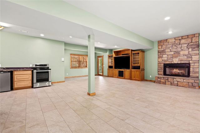 20981 Lakeshore Drive, Springdale, AR 72764