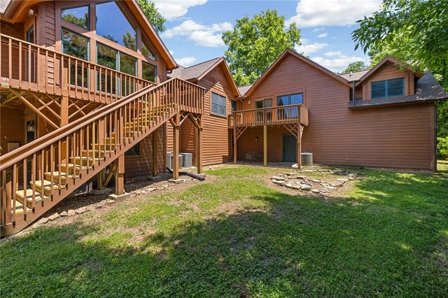 20981 Lakeshore Drive, Springdale, AR 72764