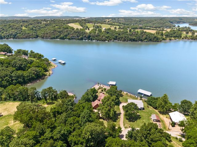 20981 Lakeshore Drive, Springdale, AR 72764