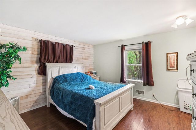 4512 Croyden Avenue, Kalamazoo, MI 49006
