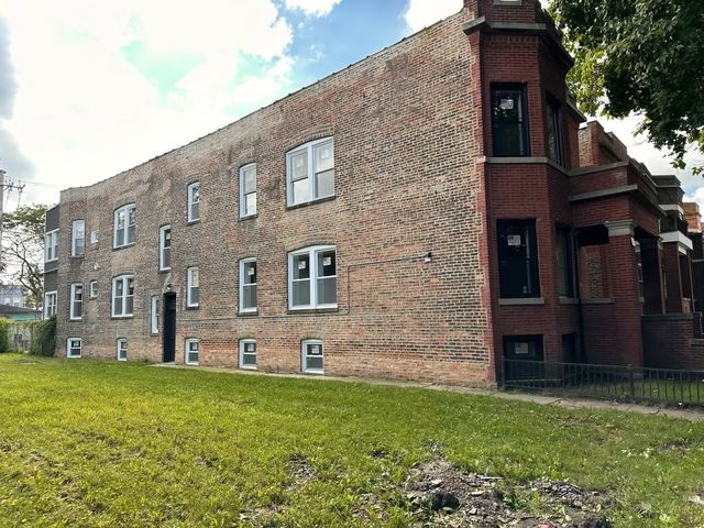 6331 S Elizabeth Street, Chicago, IL 60636