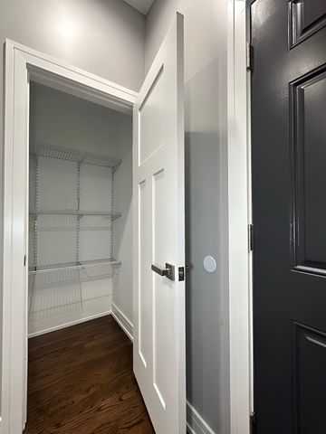 6331 S Elizabeth Street, Chicago, IL 60636