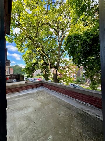 6331 S Elizabeth Street, Chicago, IL 60636