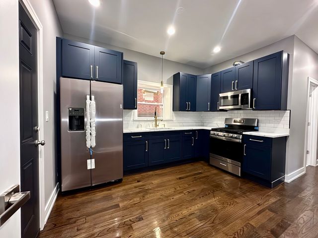 6331 S Elizabeth Street, Chicago, IL 60636