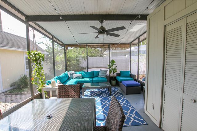 2810 W ROBSON STREET, Tampa, FL 33614