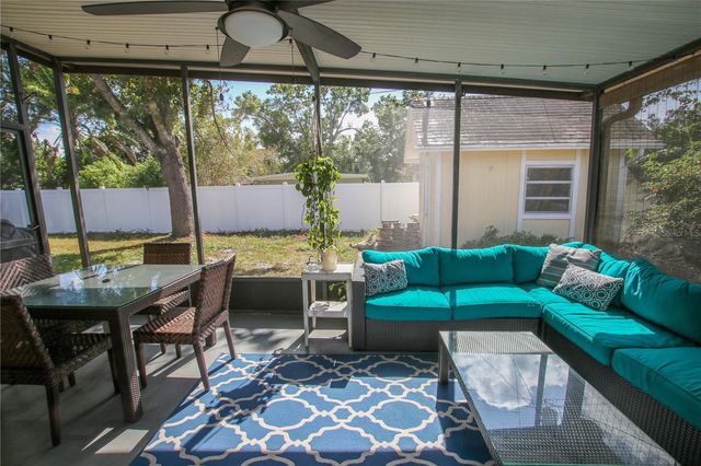 2810 W ROBSON STREET, Tampa, FL 33614