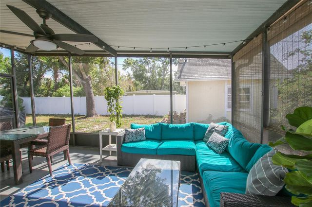 2810 W ROBSON STREET, Tampa, FL 33614