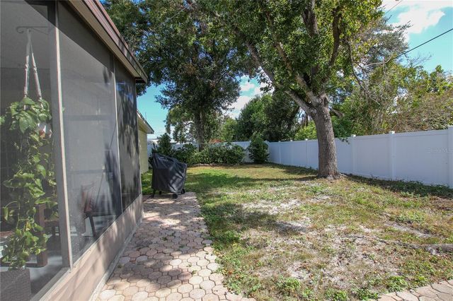 2810 W ROBSON STREET, Tampa, FL 33614