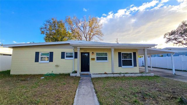 2810 W ROBSON STREET, Tampa, FL 33614