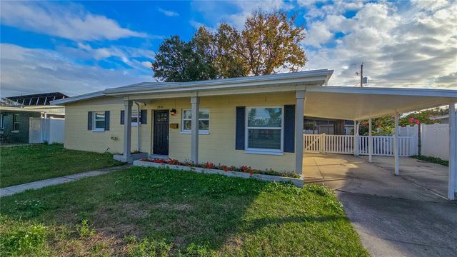 2810 W ROBSON STREET, Tampa, FL 33614