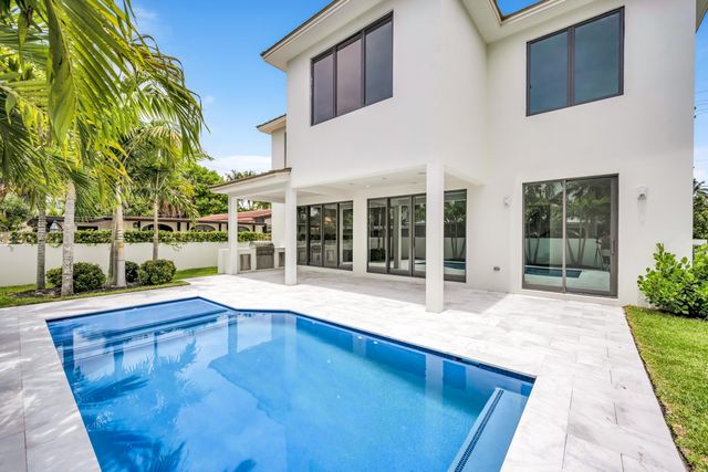 445 NE 11TH Avenue, Fort Lauderdale, FL 33301