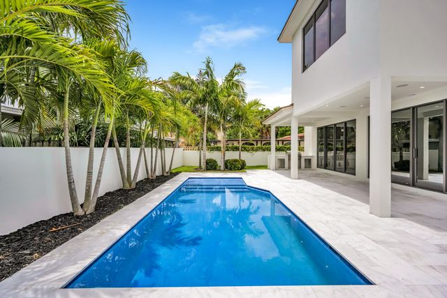 445 NE 11TH Avenue, Fort Lauderdale, FL 33301