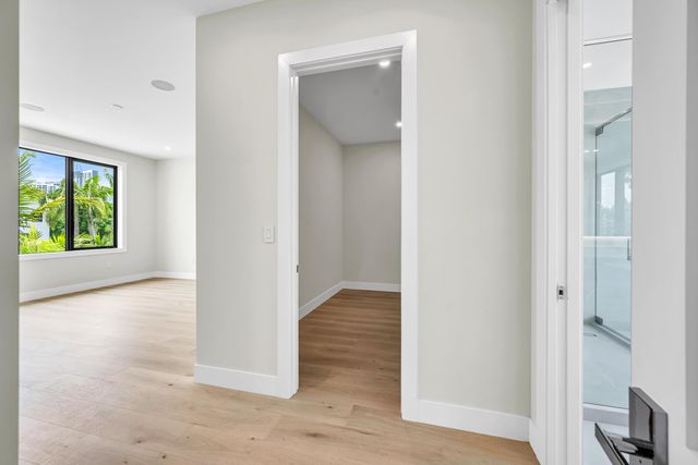 445 NE 11TH Avenue, Fort Lauderdale, FL 33301