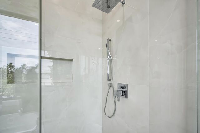 445 NE 11TH Avenue, Fort Lauderdale, FL 33301