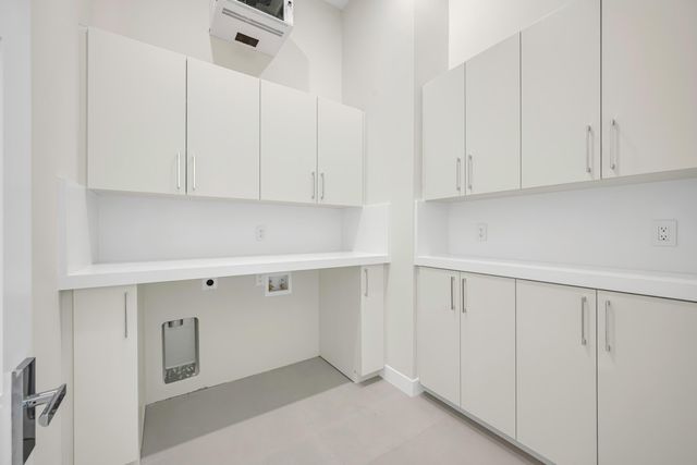 445 NE 11TH Avenue, Fort Lauderdale, FL 33301