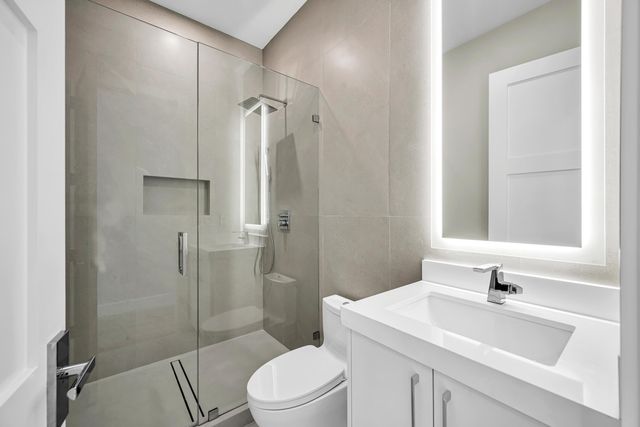 445 NE 11TH Avenue, Fort Lauderdale, FL 33301