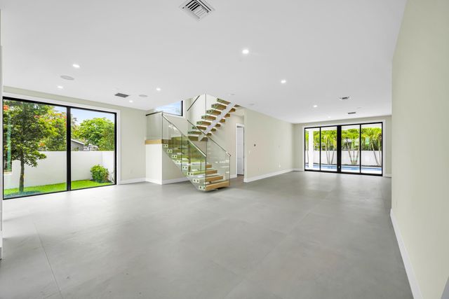 445 NE 11TH Avenue, Fort Lauderdale, FL 33301