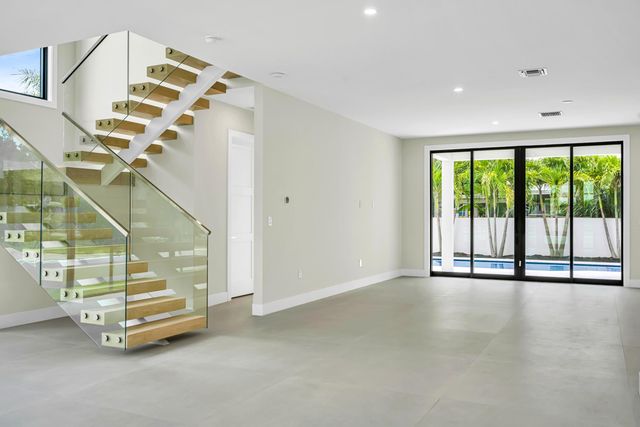 445 NE 11TH Avenue, Fort Lauderdale, FL 33301