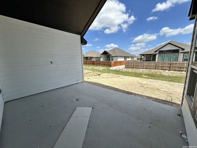 3727 Moru Oak Drive, Seguin, TX 78155
