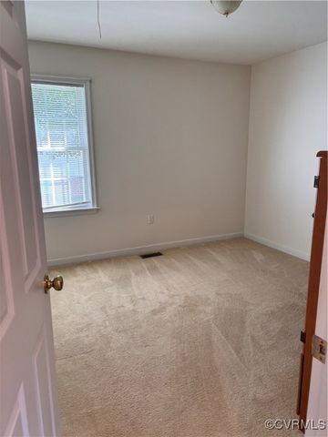 7873 Willow Walk Dr, Chesterfield, VA 23832