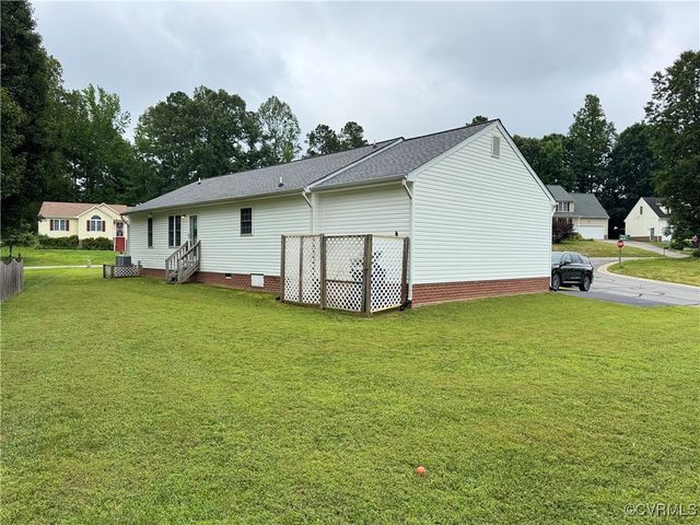 7873 Willow Walk Dr, Chesterfield, VA 23832