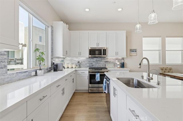 1642 W Saratoga Lane, San Pedro, CA 90732