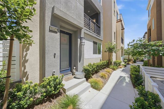 1642 W Saratoga Lane, San Pedro, CA 90732