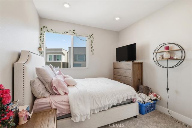 1642 W Saratoga Lane, San Pedro, CA 90732