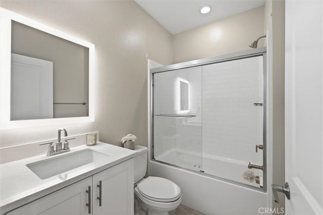 1642 W Saratoga Lane, San Pedro, CA 90732