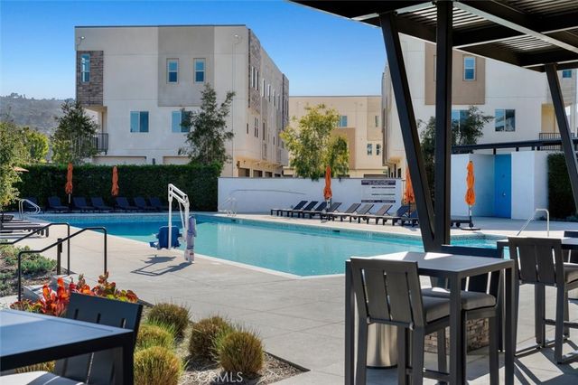 1642 W Saratoga Lane, San Pedro, CA 90732