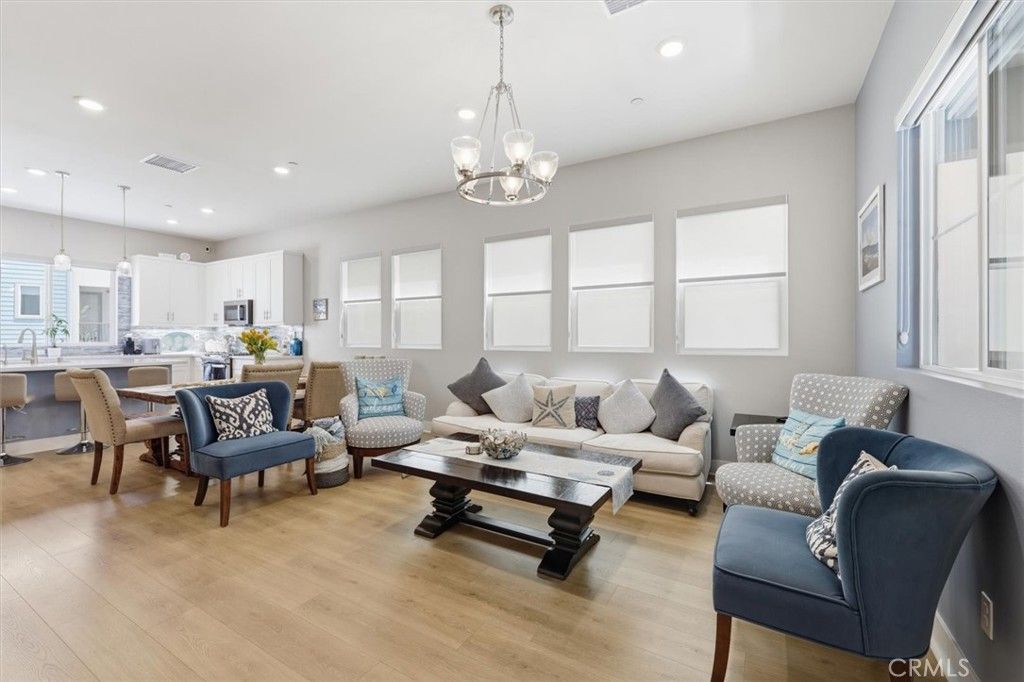 1642 W Saratoga Lane, San Pedro, CA 90732