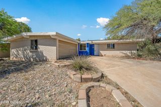 8957 E 25th Street, Tucson, AZ 85710
