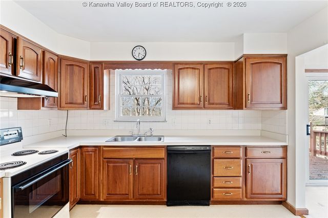 795 Echo Road, South Charleston, WV 25303