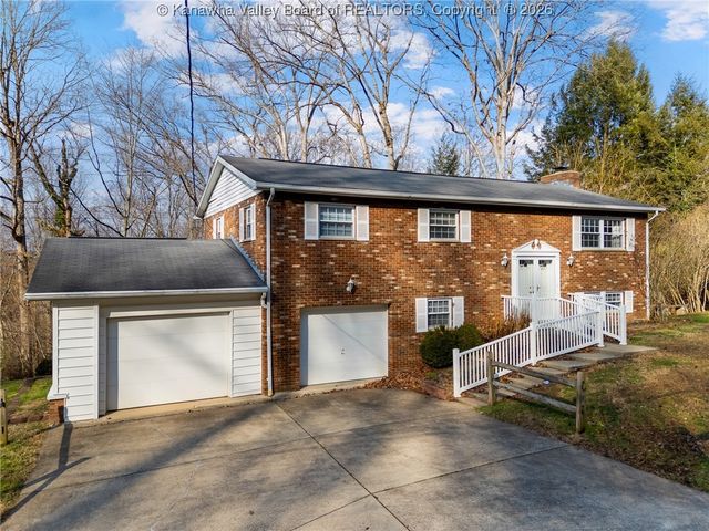 795 Echo Road, South Charleston, WV 25303