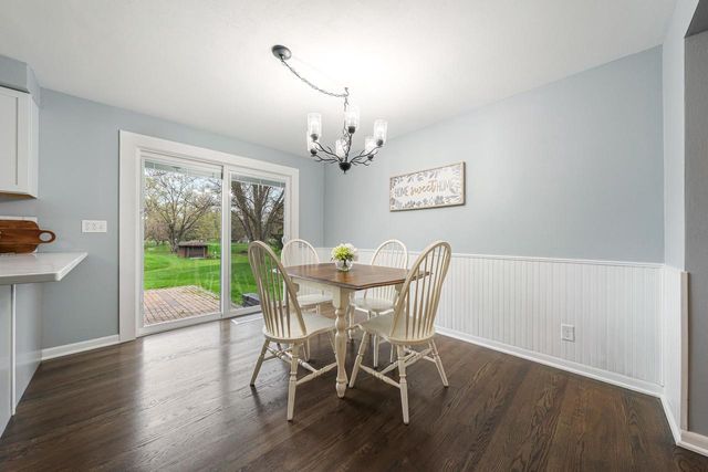 1034 S RIDGE LANE, Appleton, WI 54914