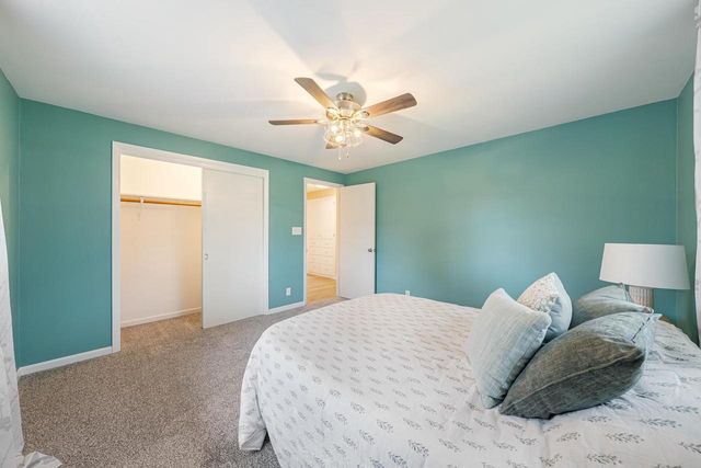 1034 S RIDGE LANE, Appleton, WI 54914