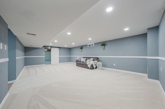 1034 S RIDGE LANE, Appleton, WI 54914