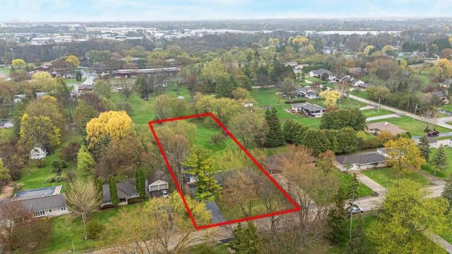 1034 S RIDGE LANE, Appleton, WI 54914