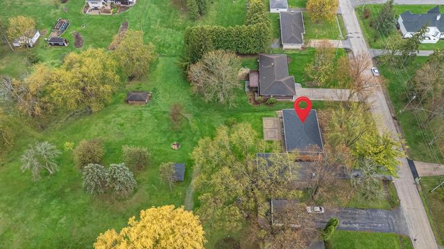 1034 S RIDGE LANE, Appleton, WI 54914