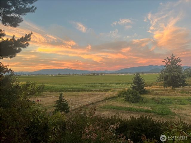 18225 Best Road, Mount Vernon, WA 98273