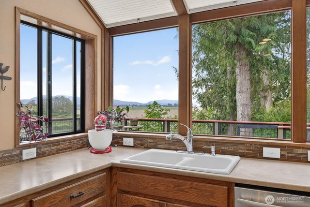 18225 Best Road, Mount Vernon, WA 98273